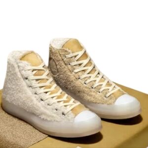 Converse Clot X Chuck 70 High Tops Polar Bear Tribute  Women's size 7.5/Men 5.5.
